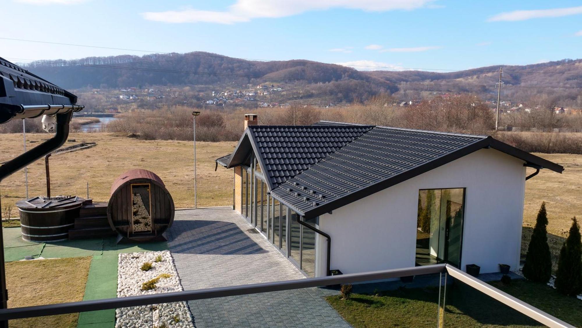 ホテル Casa Ambientt Curtea de Argeş エクステリア 写真
