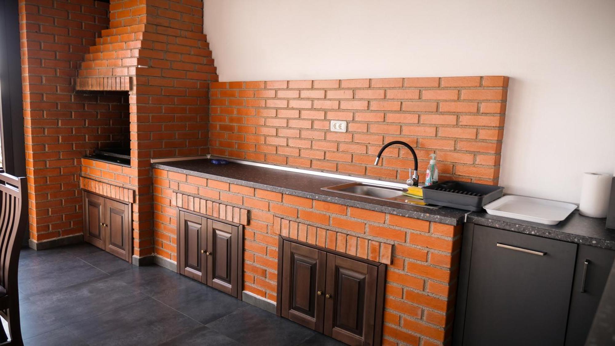 ホテル Casa Ambientt Curtea de Argeş エクステリア 写真